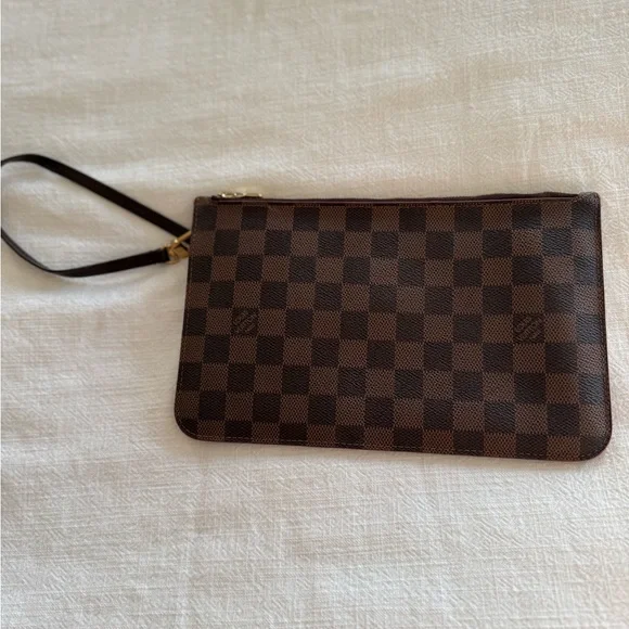 Louis Vuitton Damier Ebene Neverfull Pouch - Picture 2 of 7